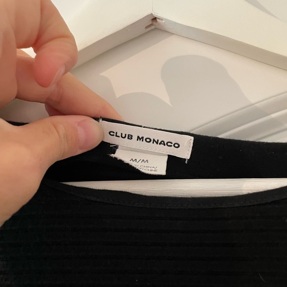 Club Monaco black crop top - Picture 2 of 3